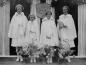 Queen Jean Buchanan. Attendants Doris Taylor and Barbara Page. Record bearer Evelyn Goodship.