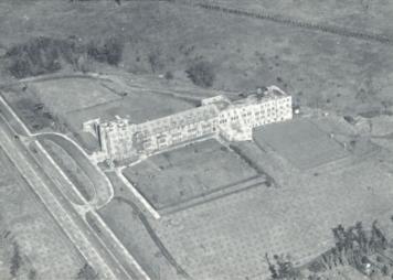 Historic photo from 1941 - Aerial view of Havergal College and area - path in the top right eventually where Rosewell Avenue is now in Lawrence Park