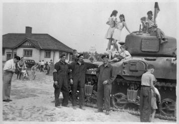 Historic photo from 1940 - Tanks in Eglinton Park for a war bond drive - brought down from Camp Borden on tank-carriers in North Toronto