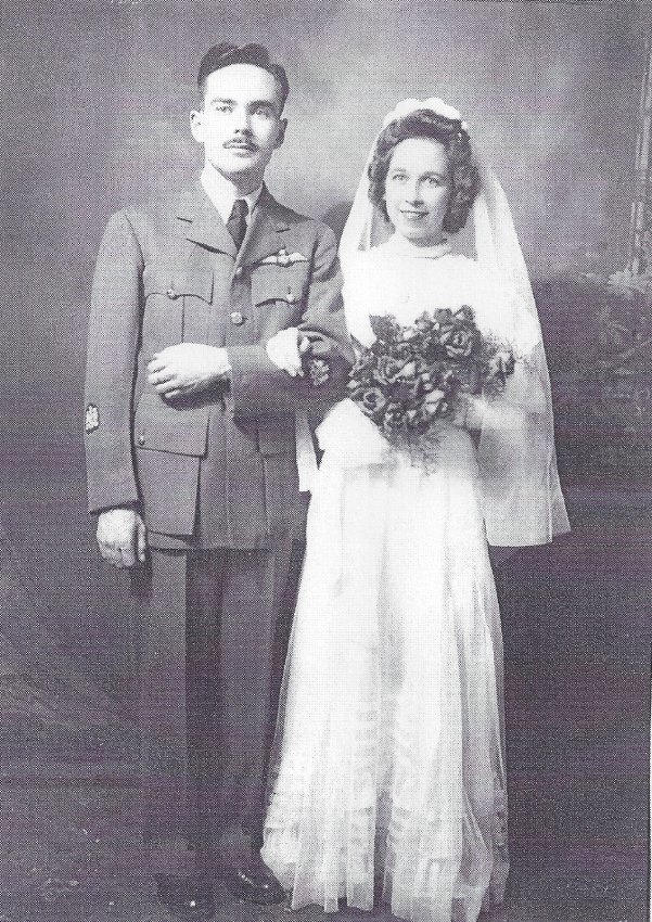 Portrait de mariage de Kathleen Coxford et de son mari Cyril McCallum Thomson, 1943