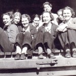Before the strike – Applebox belles at the loading dock, 1940s