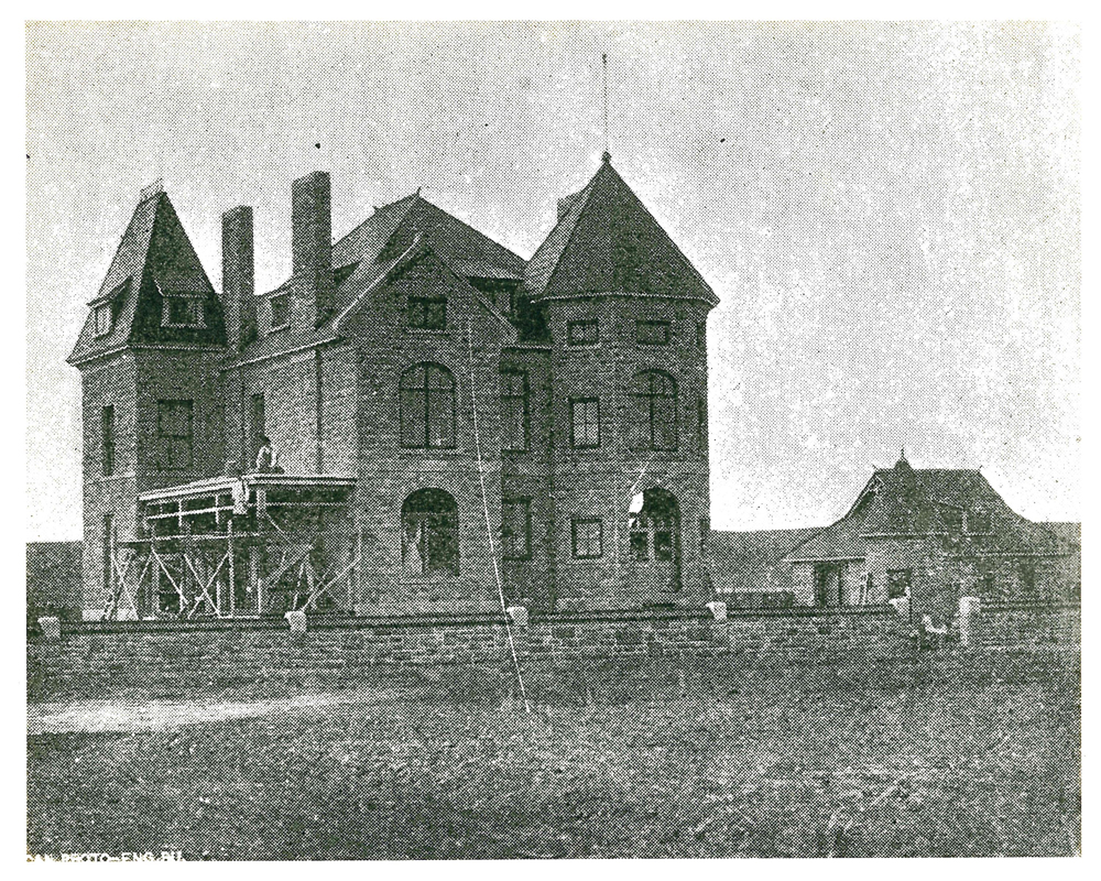 Photo de Beaulieu en construction en 1891