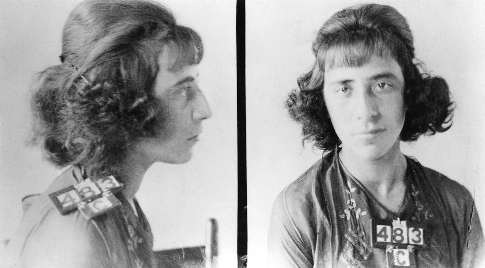 Mug shot of Florence Lassandro, taken from the side and from the front.