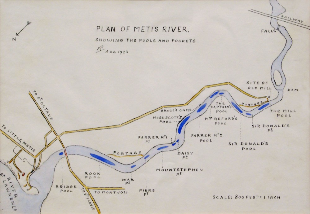 Lady Aileen Roberts a dessiné, à la main, cette carte illustrant chacune des fosses de la rivière Mitis, de l'embouchure aux chutes.