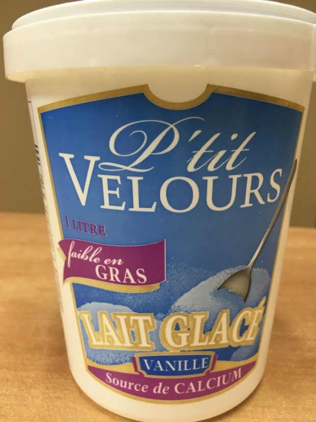 Colour photo of a 1-litre container of vanilla-flavoured “P'tit velours”.