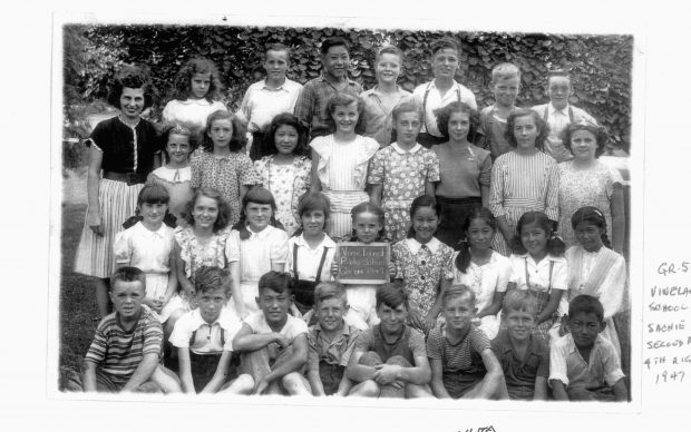 Vineland School grade five class photo