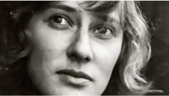 Black and white portrait of Monique Miville-Deschênes.