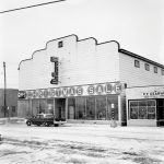 Exterior photo of Riff’s and P.F. Kearney’s shops during the Christmas season.