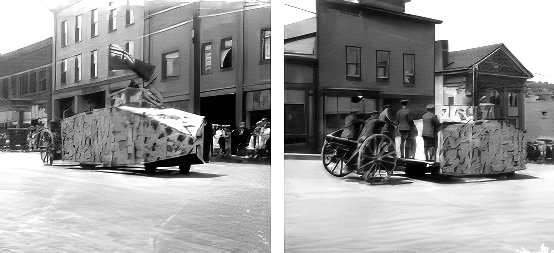 Deux photos séquentielles en noir et blanc montrant des vues avant et arrière d’un char de parade constitué d’une maquette d’un véhicule blindé militaire remorquant un affût de canon.