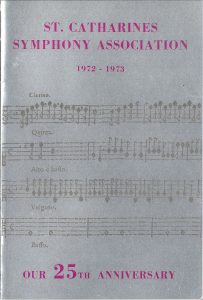 Le programme du 25ième anniversaire en argenté et rose 