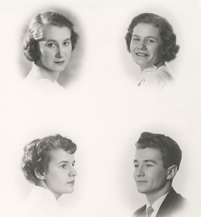 Portrait de quatre jeunes adultes