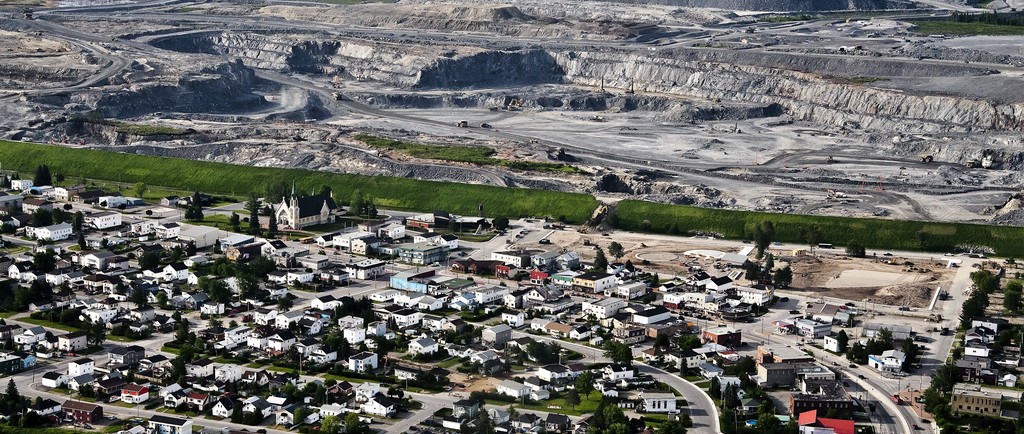 Town of Malartic and the Canadian Malartic open-pit mine.