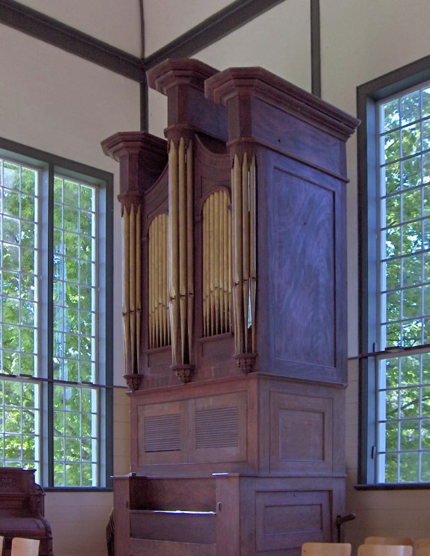 1845 Pipe Organ.