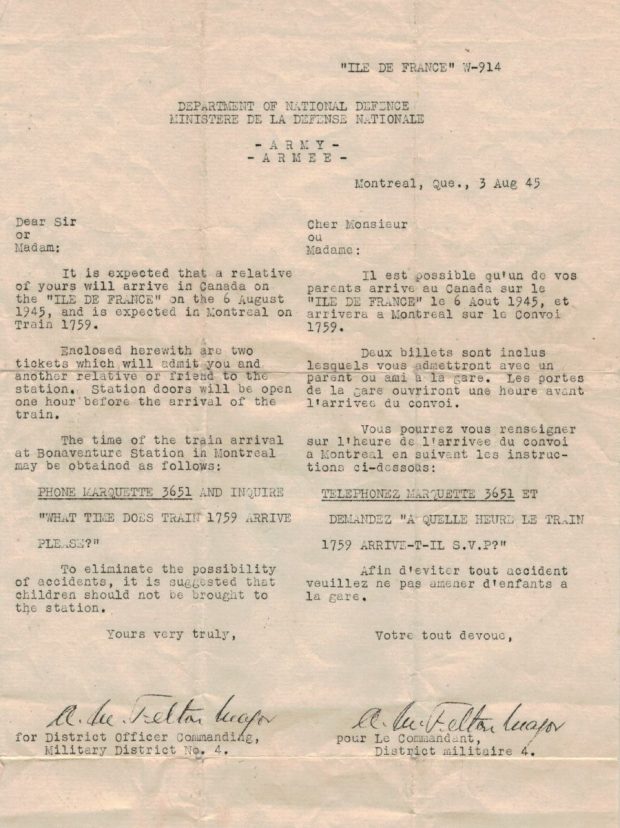 Letter typewritten in black. In the header: place, date, sender and recipient. The text is divided into two columns, with English on the left and French on the right, each of five paragraphs. Signed by the District Officer Commanding, District No. 4.